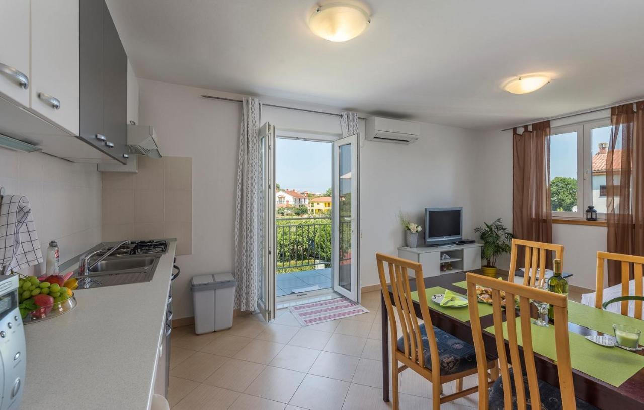 Apartment Nensi Poreč Extérieur photo