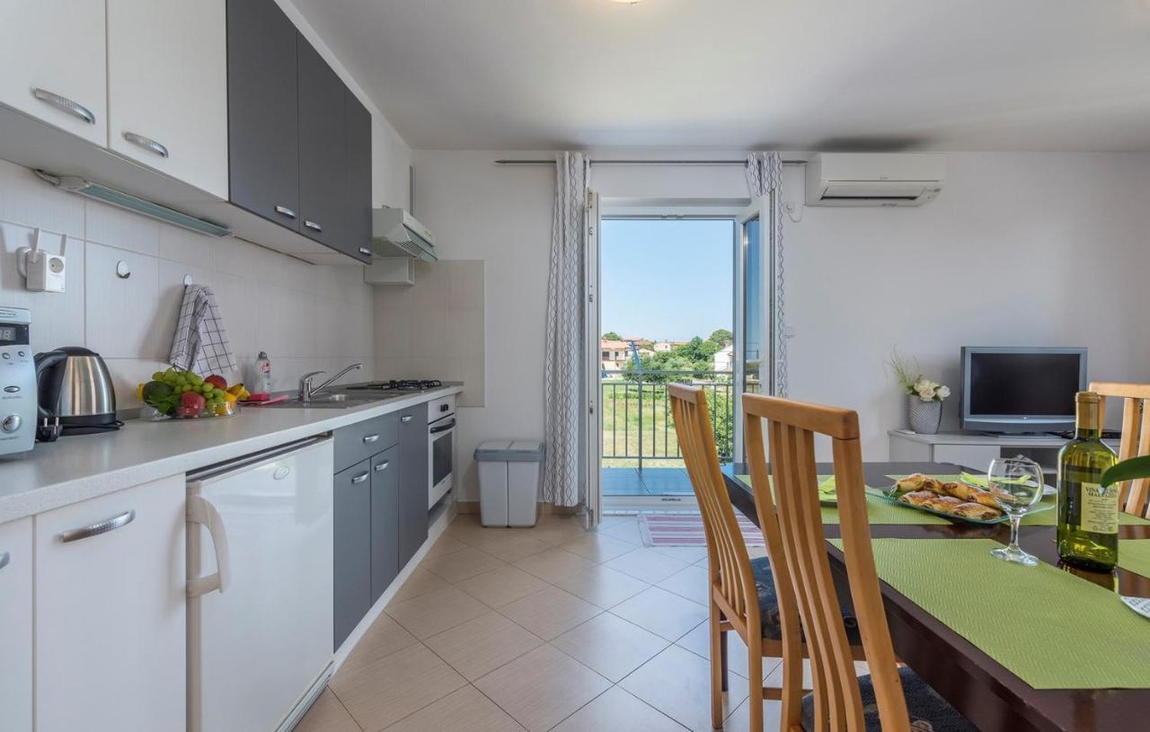 Apartment Nensi Poreč Extérieur photo