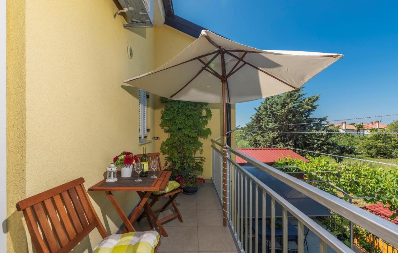 Apartment Nensi Poreč Extérieur photo
